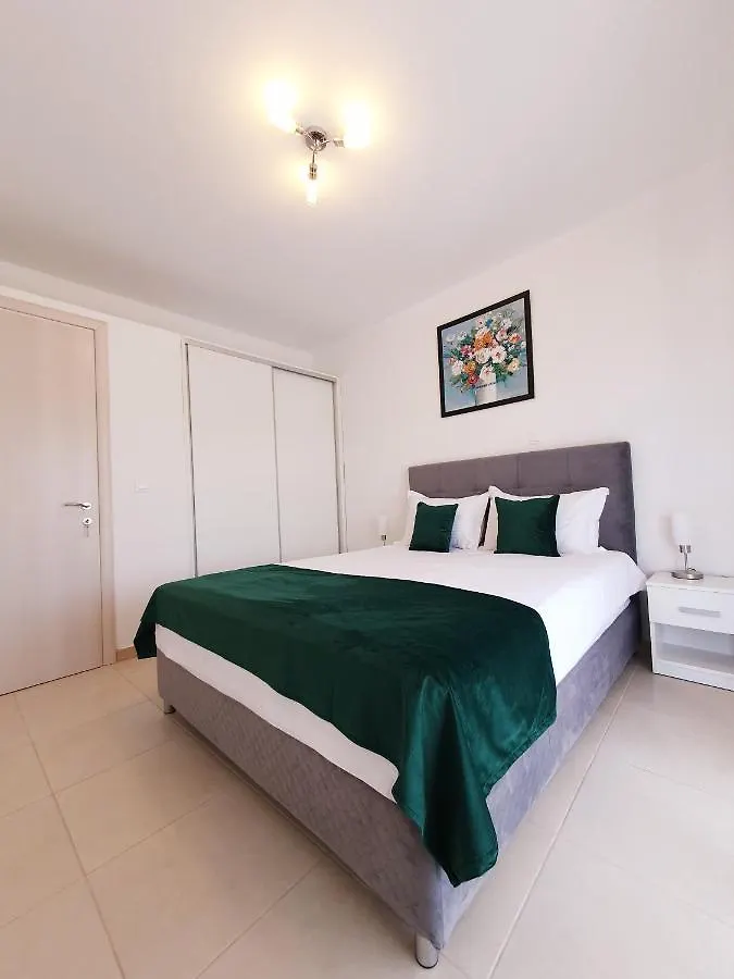 Bella House Nikiti Apartment