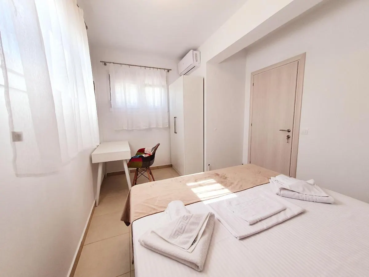 Bella House Nikiti Apartment